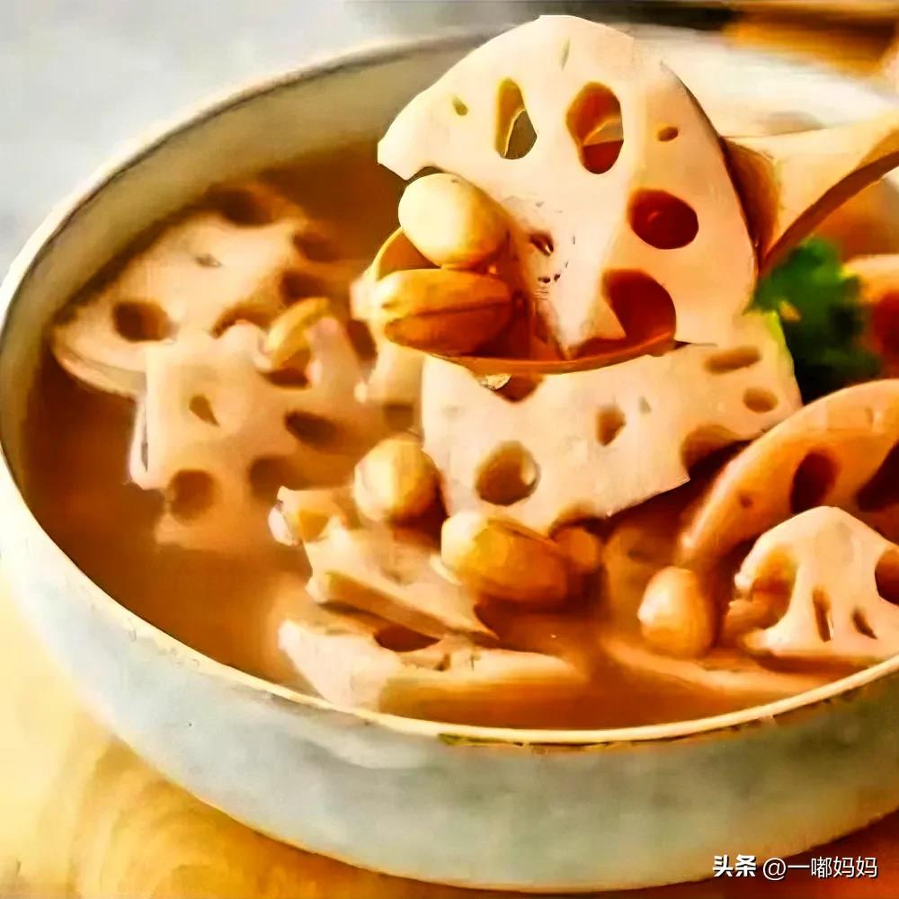 奶水不足寶媽該吃什么_哺乳期媽媽營養(yǎng)食譜_產(chǎn)后哺乳期飲食營養(yǎng)